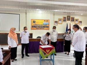 SERAH TERIMA JABATAN DI LINGKUNGAN DINAS KESEHATAN KOTA METRO
