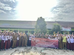 Dinas Kesehatan Kota Metro Bagikan Obat Cacing Hingga Ke Sekolah