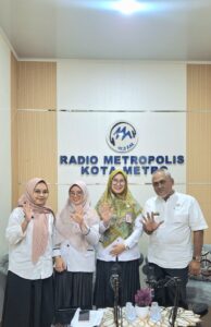 Dalam Mendukung Program Pemerintah Kota Metro, LPPL Radio Metropolis 91,3 FM mengundang UPTD Puskesmas Purwosari dalam Program Acara “METRO SEHAT”