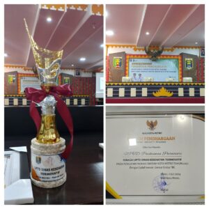 PUSKESMAS PURWOSARI MENERIMA PENGHARGAAN SEBAGAI UPTD DINAS KESEHATAN TERINOVATIF