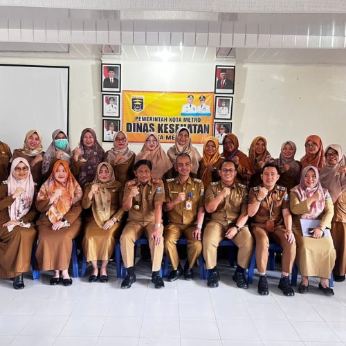 SERAH TERIMA JABATAN ESELON III & IV DI LINGKUNGAN DINAS KESEHATAN KOTA METRO