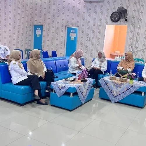 MONITORING EVALUASI PROGRAM CEK KESEHATAN GRATIS OLEH DINAS KESEHATAN PROVINSI LAMPUNG